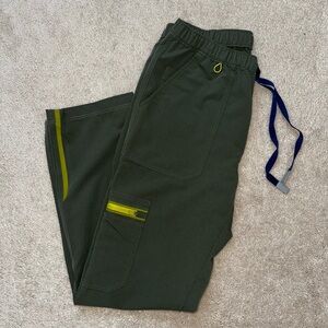 Figs men’s scrub bottom “Cairo” size S in Moss color